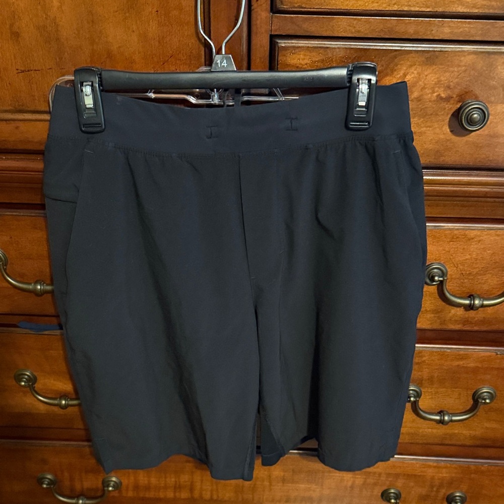 Lululemon Athletica Men's Black Athletic Shorts
